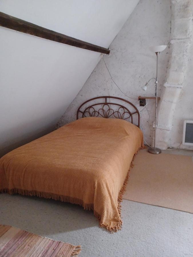 Gite Des Petites Ruelles : Familial Et Chaleureux Trôo Exterior foto